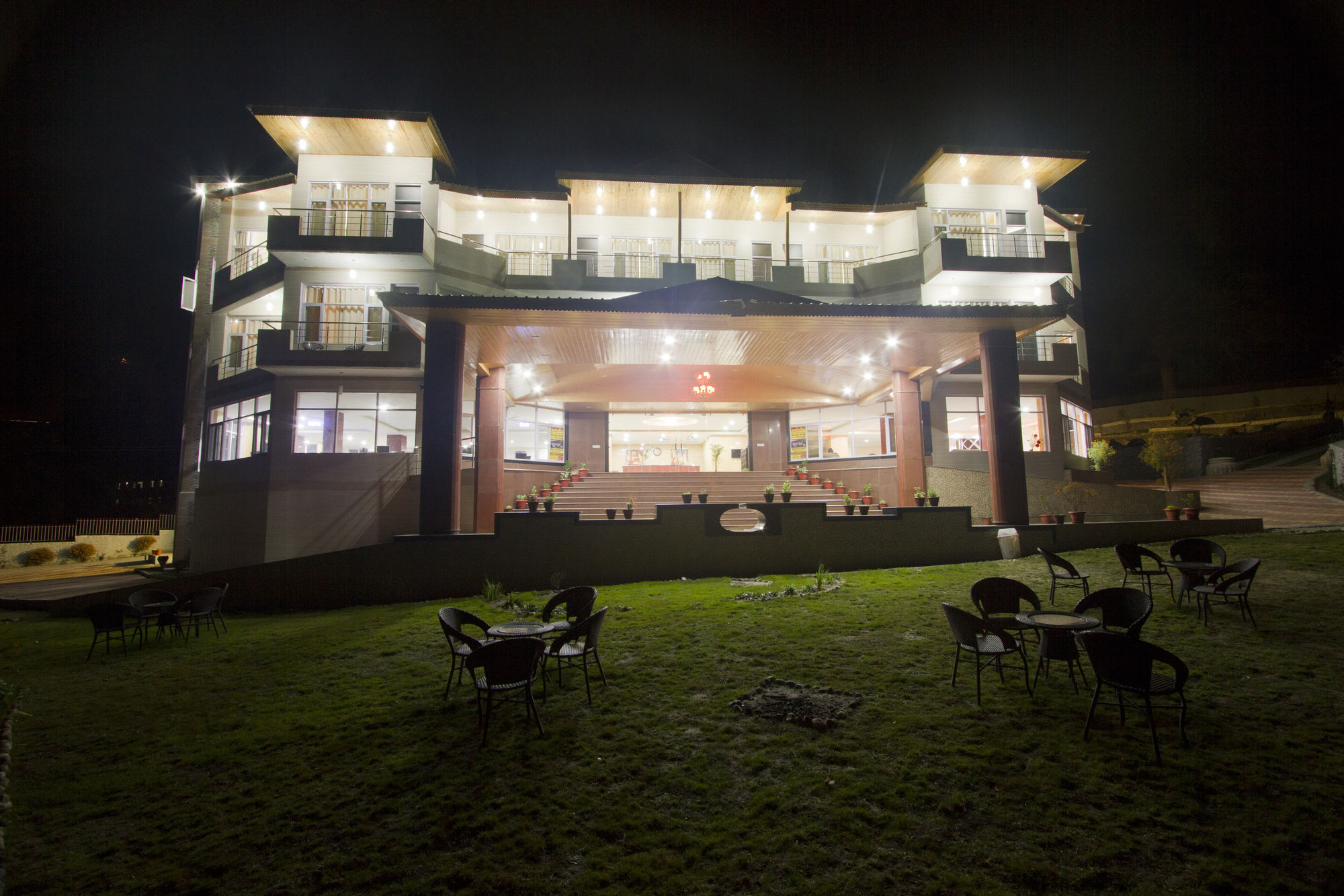 Adb Rooms Snow Touch Resort Manali  Exterior photo